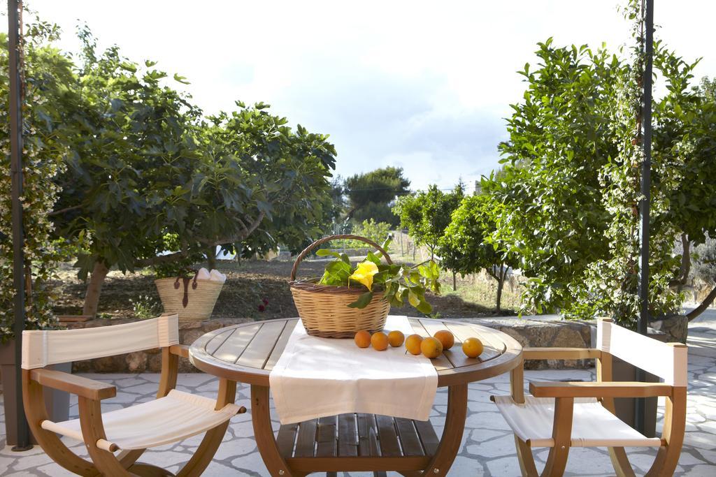 Avra Private Suites Lassi  Exteriör bild