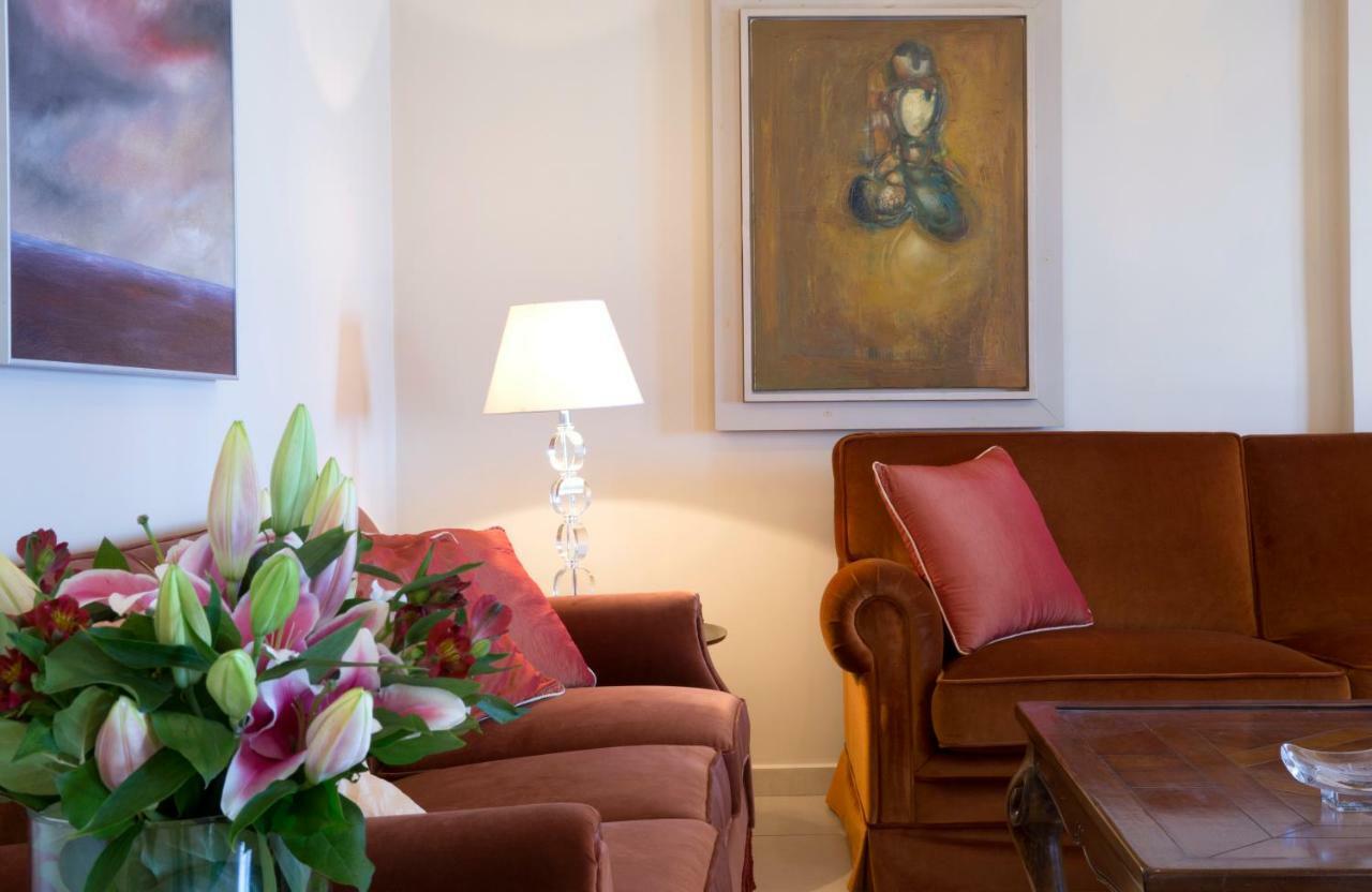 Avra Private Suites Lassi  Exteriör bild