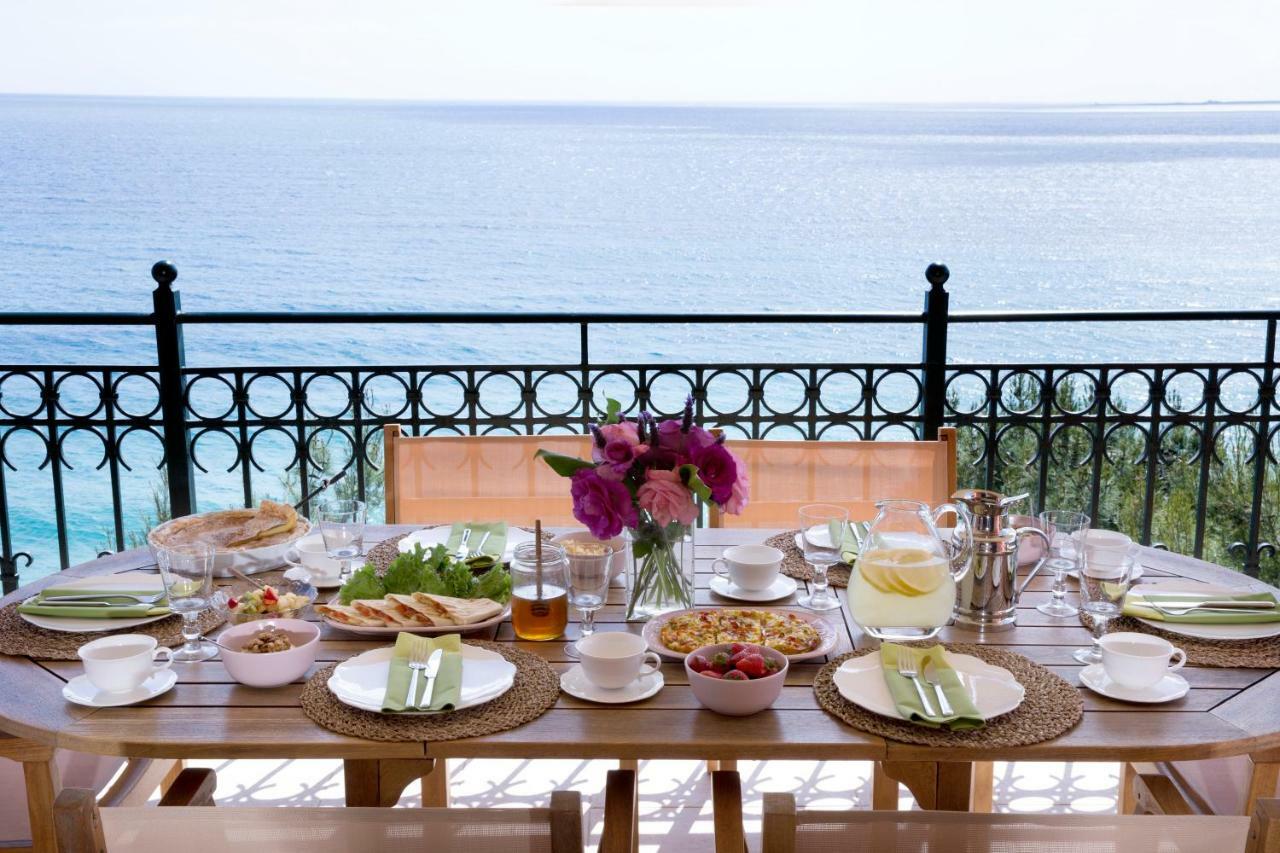 Avra Private Suites Lassi  Exteriör bild